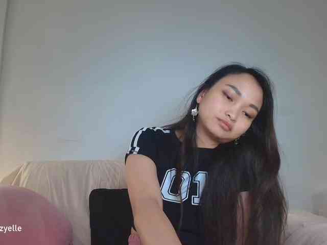 RozyElle webcam