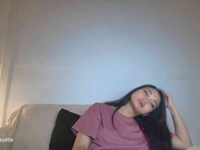 RozyElle webcam