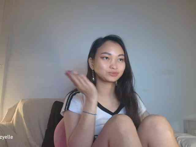 RozyElle webcam