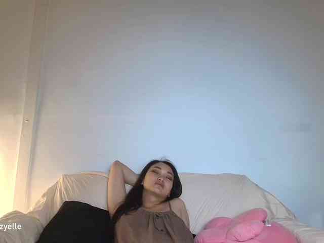RozyElle webcam