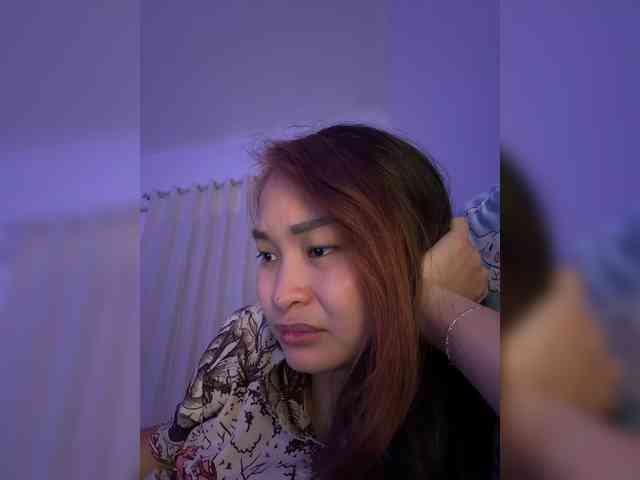 RozyElle webcam