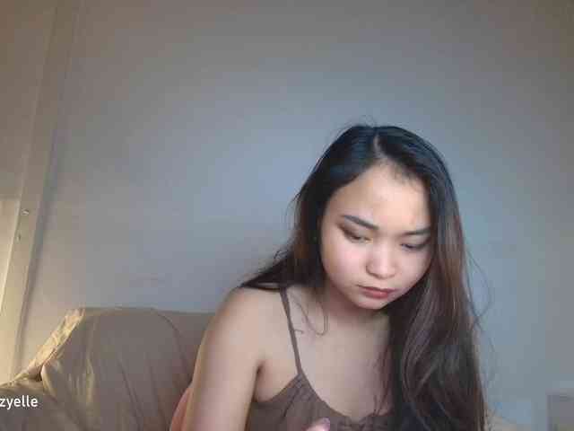 RozyElle webcam