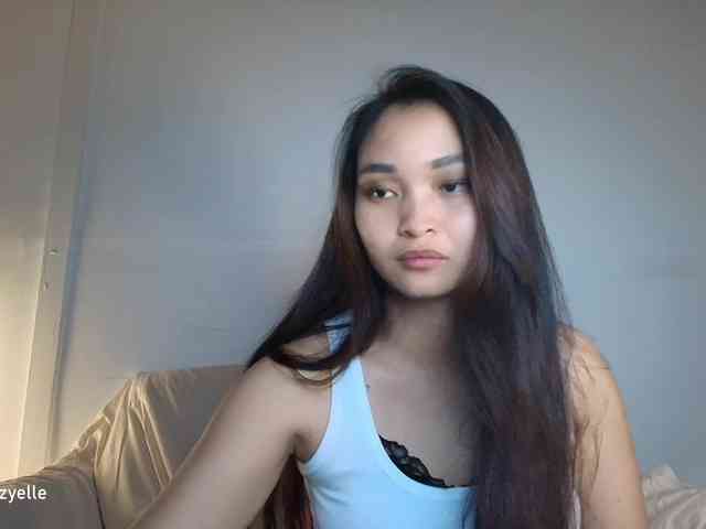 RozyElle webcam