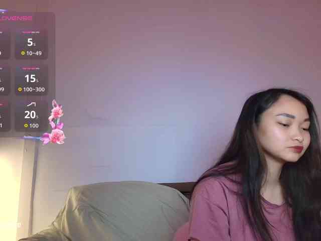 RozyElle webcam
