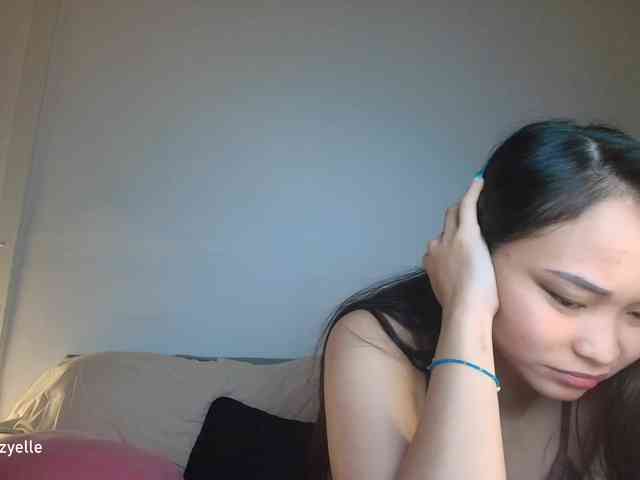 RozyElle webcam