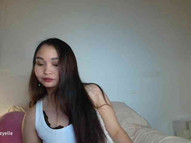 RozyElle webcam