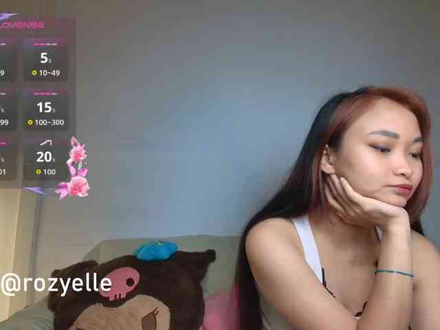 RozyElle webcam