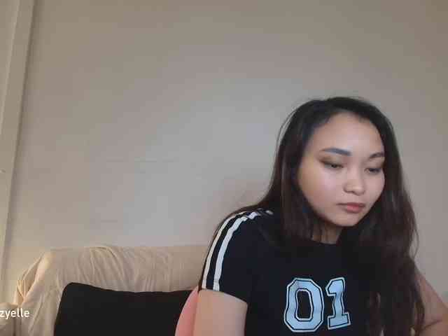 RozyElle webcam