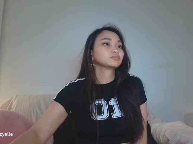 RozyElle webcam