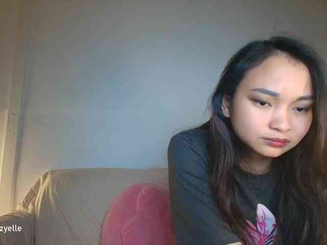 RozyElle webcam