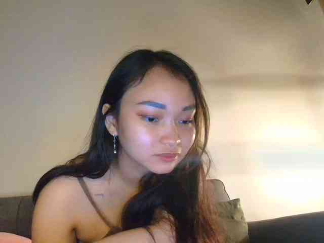 RozyElle webcam