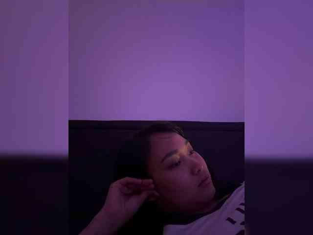 RozyElle webcam
