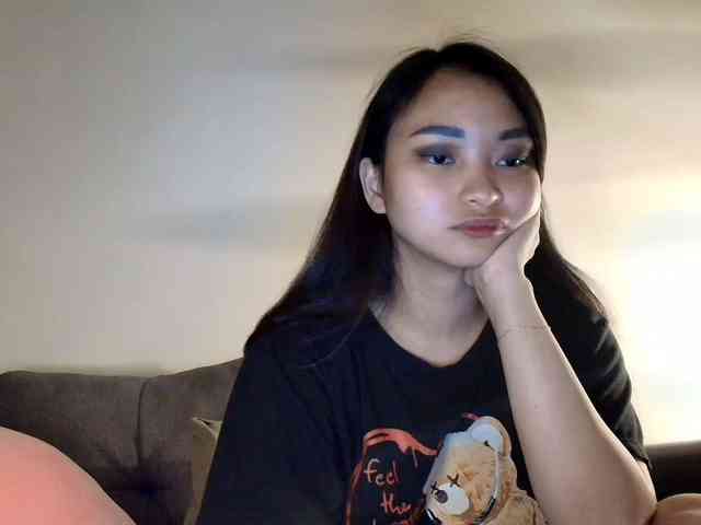 RozyElle webcam