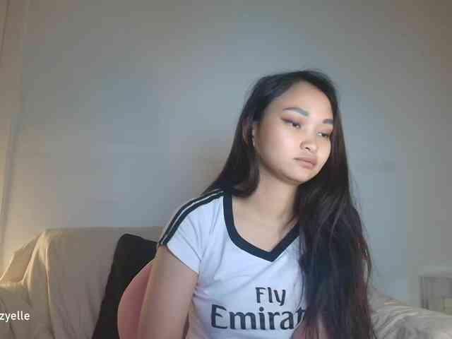 RozyElle webcam