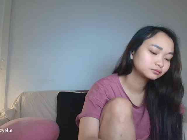 RozyElle webcam