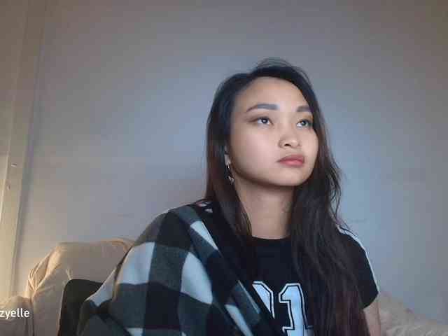 RozyElle webcam