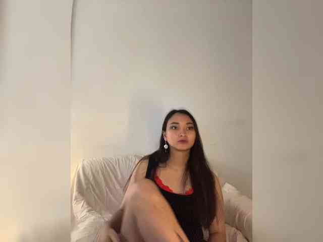 RozyElle webcam