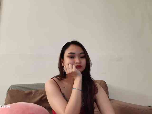 RozyElle webcam