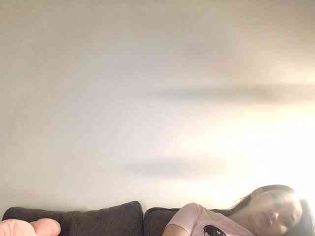 RozyElle webcam