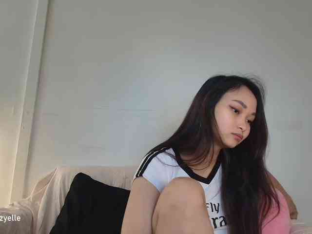 RozyElle webcam