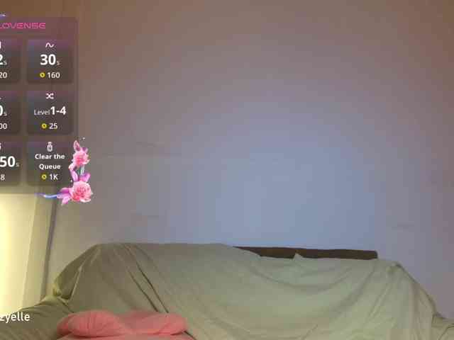 RozyElle webcam