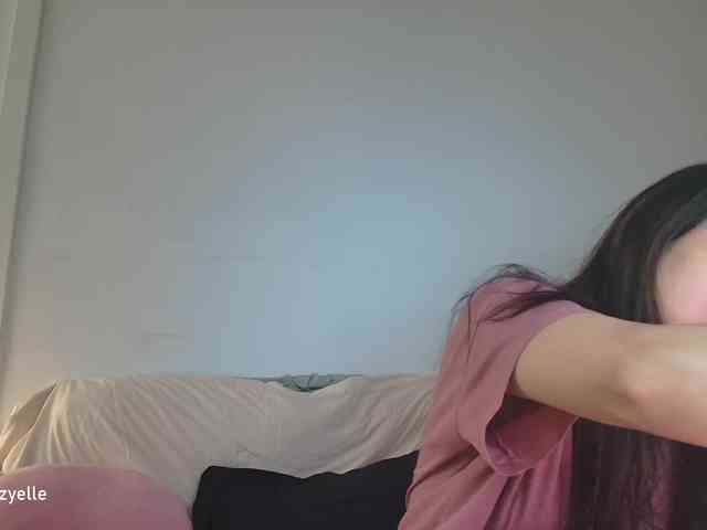 RozyElle webcam