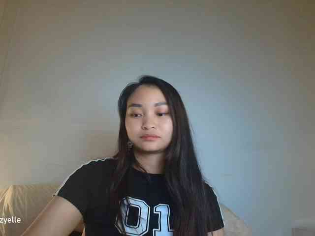 RozyElle webcam