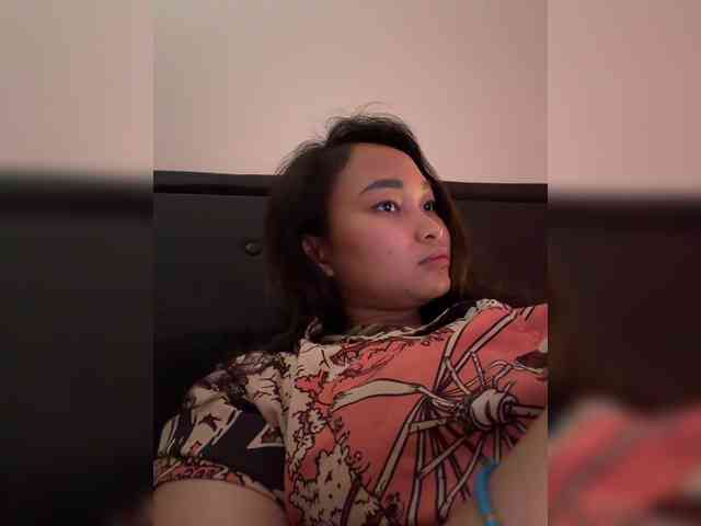 RozyElle webcam