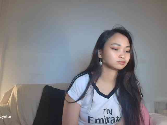 RozyElle webcam