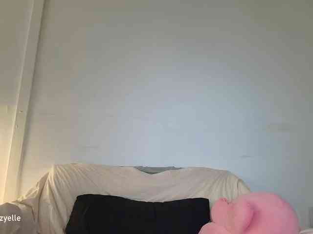 RozyElle webcam