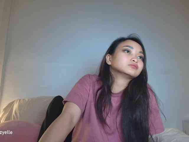 RozyElle webcam