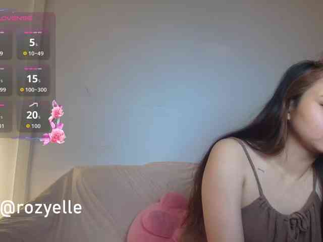 RozyElle webcam