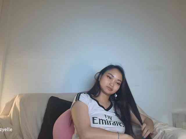 RozyElle webcam