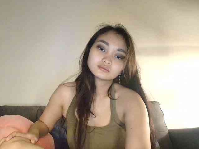 RozyElle webcam