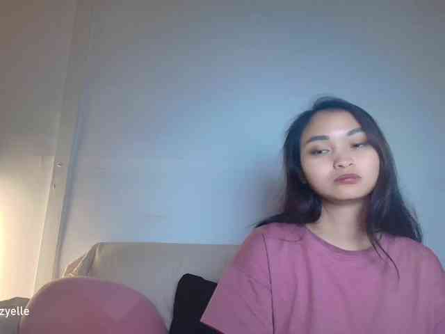 RozyElle webcam