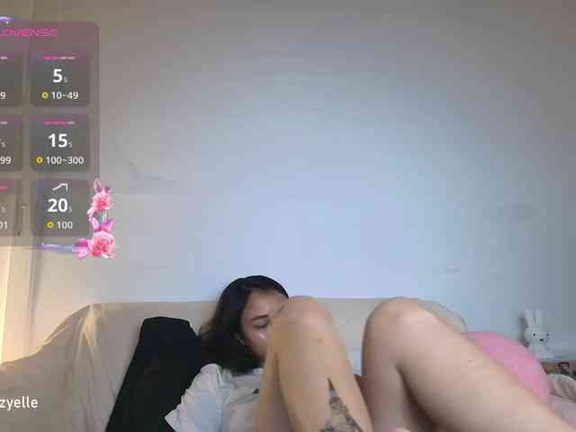 RozyElle webcam