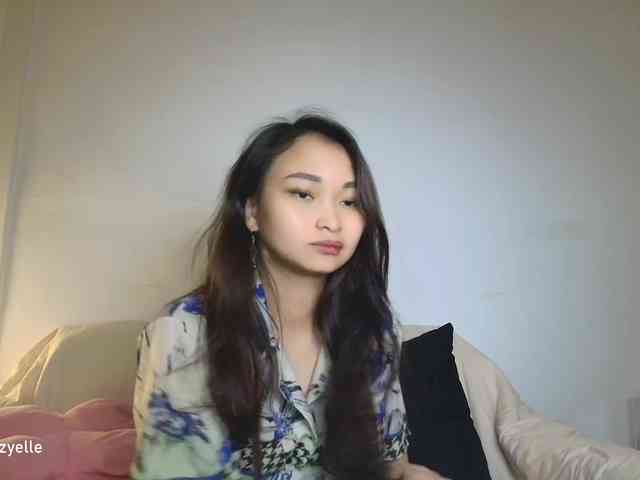 RozyElle webcam