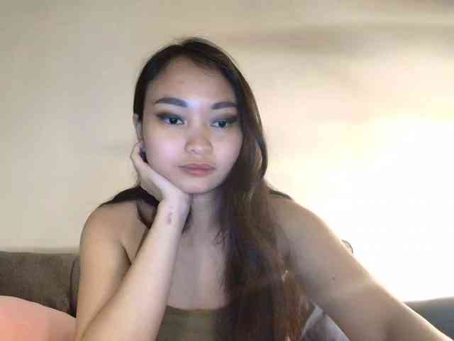 RozyElle webcam