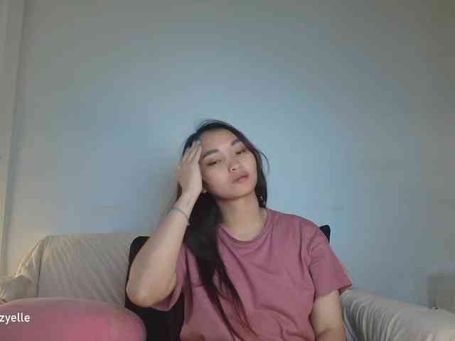 RozyElle webcam