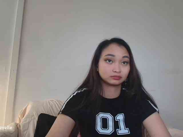 RozyElle webcam