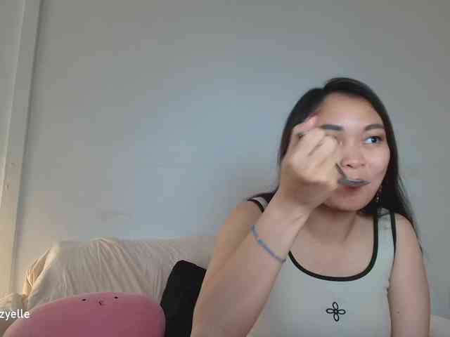 RozyElle webcam
