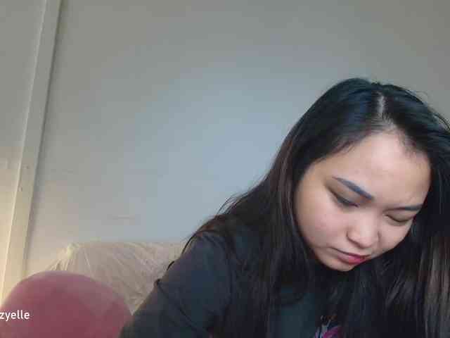 RozyElle webcam