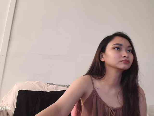 RozyElle webcam