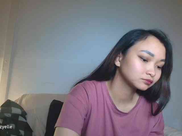 RozyElle webcam