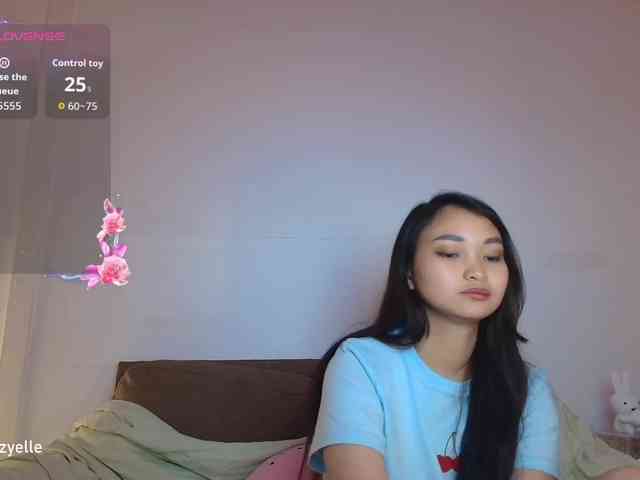 RozyElle webcam