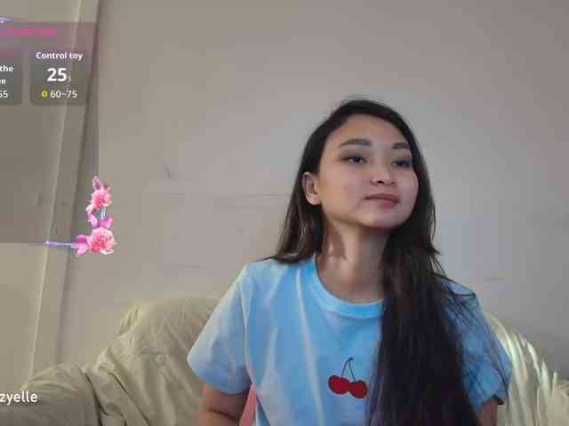 RozyElle webcam