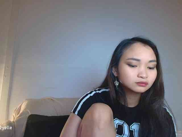 RozyElle webcam
