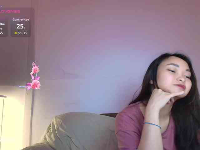 RozyElle webcam