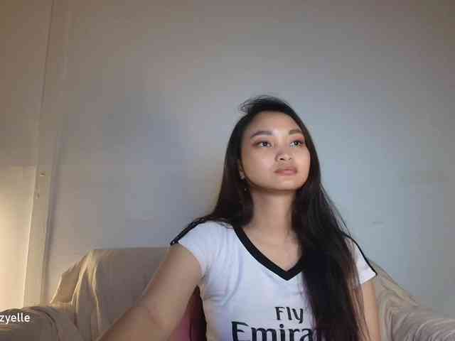 RozyElle webcam