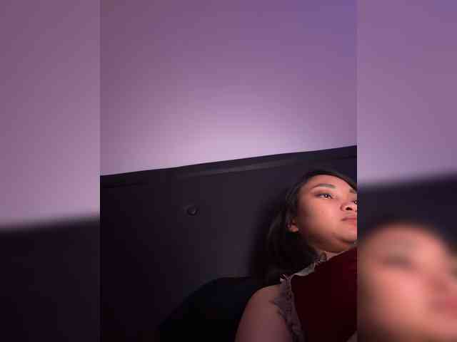 RozyElle webcam